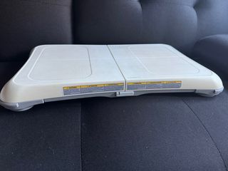 Nintendo Wii Balance Board + Wii Fit Plus