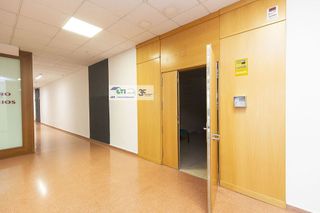 Oficina en alquiler en Miralbueno en Zaragoza