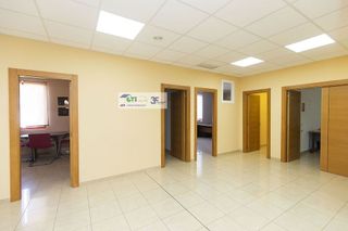 Oficina en alquiler en Miralbueno en Zaragoza