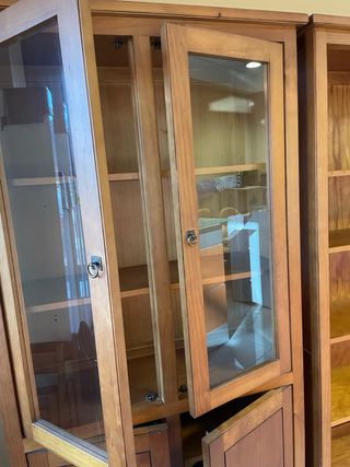 Armario Vitrina Madera y Cristal