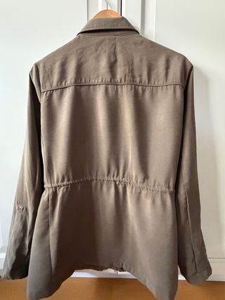 Chaqueta parka Zara verde militar