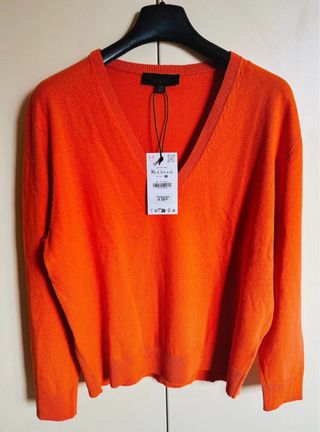 Jersey Zara escote Pico.  ZW Collection 2025.