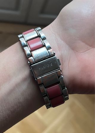 Reloj Parfois Mujer Plata y Rojo