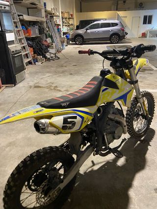 Pit bike 125cc Blanca y Amarilla