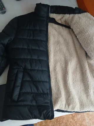 Cazadora acolchada negra mujer