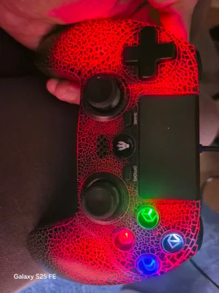 PS4 (PlayStation 4) Nera + Minecraft + 3 Controller