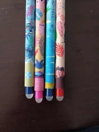 Estuche y bolígrafos borrables erasable legami