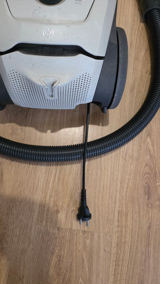 Aspiradora AEG VX 8.2 con bolsa