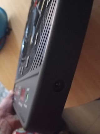 Diana electrónica de dardos le falta el cargador.