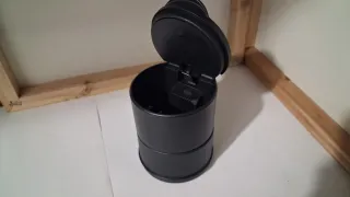 Cenicero Coche TEMOLA Lujo con Tapa