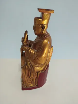 Buda Japonés sentado madera dorada