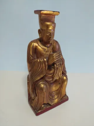 Buda Japonés sentado madera dorada