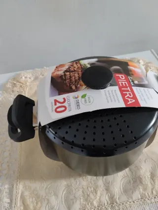 Pentola antiaderente nera