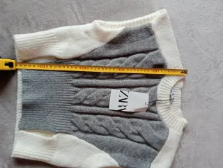 Chaleco Zara Gris y Blanco Talla XS