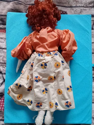 Bambola vintage porcellana e stoffa