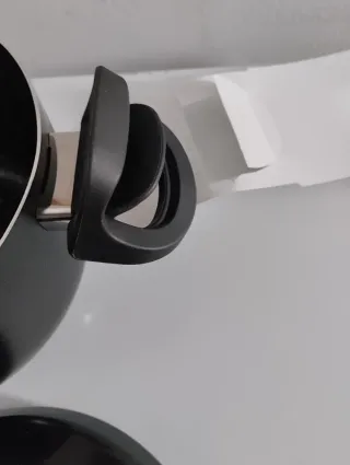 Pentola con coperchio