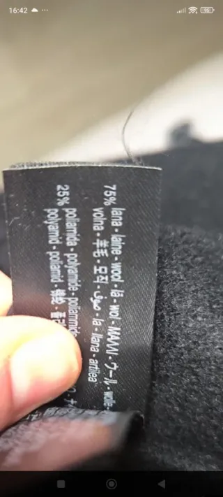 Capa Zara Negra Nueva