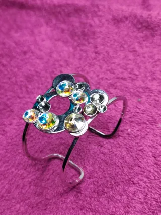 Pulsera bañada en plata con cristales Swarovski