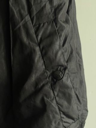 Abrigo Puma Negro con capucha desmontable