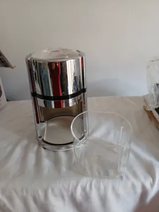 Trituradora de hielo Ice Crusher. De Schweppes.