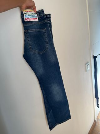Pantalón vaquero DSQUARED2 azul desgastado