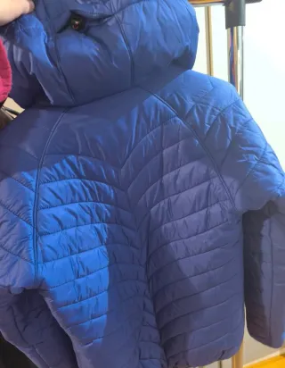 Chaqueta Ternua plumas azul y rosa Talla M