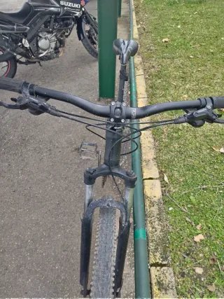 Bicicleta de Montaña Negra