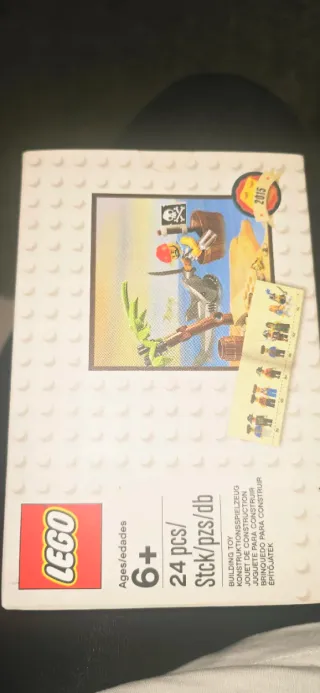 Set LEGO 2015 Pirati 24 Pezzi