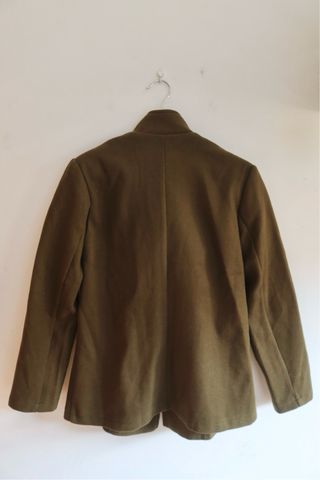 Chaqueta verde militar botones