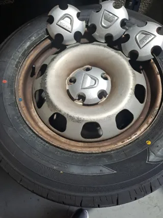 Tapacubos Dacia Duster 215/65/16