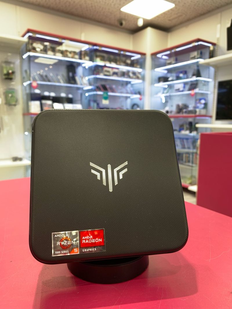 PINOVa Mini PC Ryzen 5 16GB RAM 512GB SSD