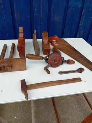 Lote herramientas antiguas madera y metal