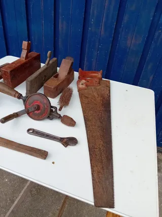 Lote herramientas antiguas madera y metal