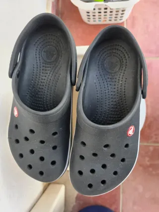 Crocs niño J5 negro