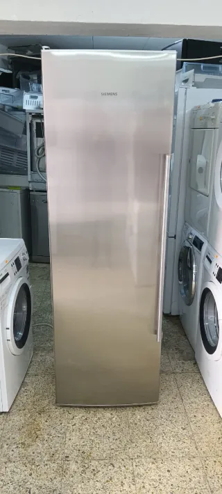 NEVERA SIEMENS DE UNA PUERTA NO FROST ENERGÍA A+