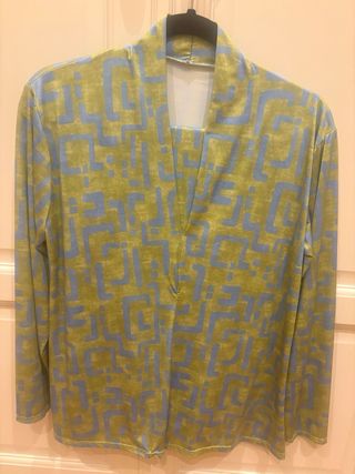 Conjunto de pantalón y blusa estampado