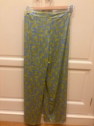 Conjunto de pantalón y blusa estampado