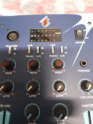 Mesa DJ TLM TLM-122A