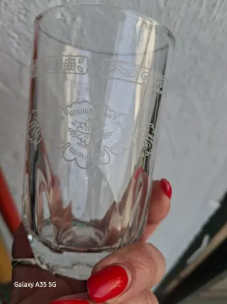 3 Bicchieri in vetro lavorati a mano