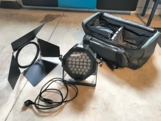 Foco LED Estudio Negro