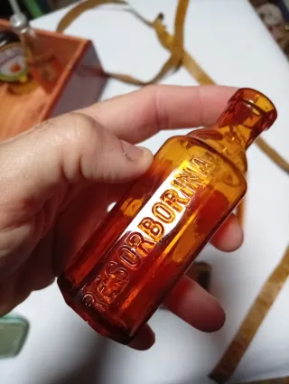Botellitas antiguas de farmacia