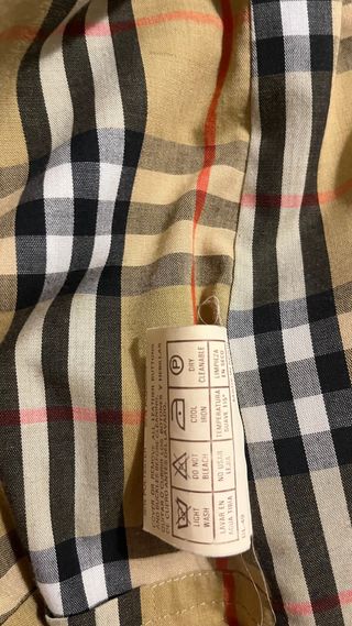 Gabardina Burberry Beige Mujer