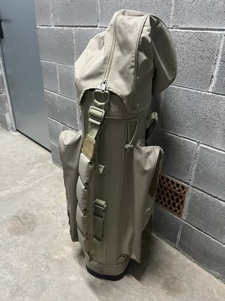 Bolsa de golf y palos