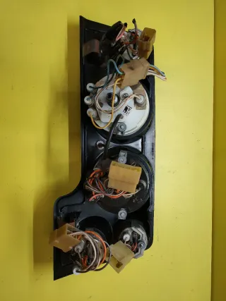 CUADRO INSTRUMENTOS KMS LADA NIVA