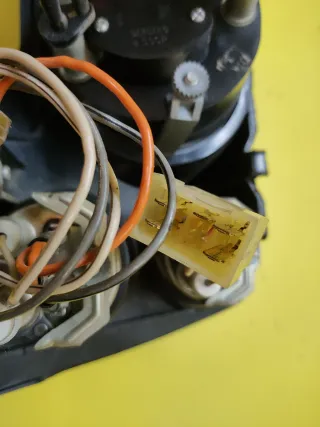 CUADRO INSTRUMENTOS KMS LADA NIVA