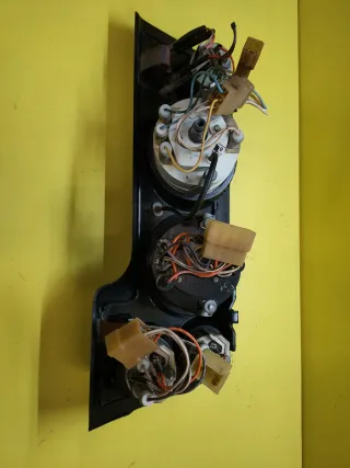 CUADRO INSTRUMENTOS KMS LADA NIVA