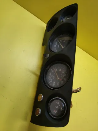 CUADRO INSTRUMENTOS KMS LADA NIVA