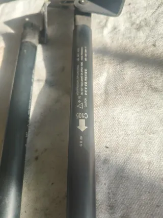 Amortiguadores Capó Opel Antara 4X4