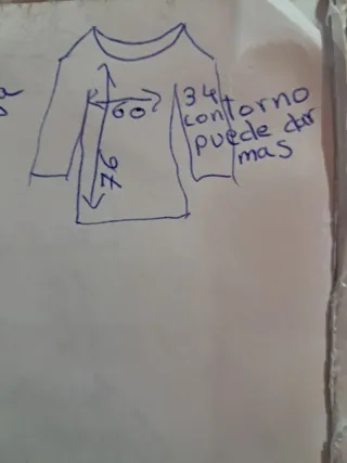 Jersey morado con bolsillos y botones