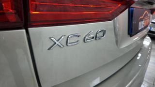 VOLVO XC60 2.0 T8 AWD Inscription Auto